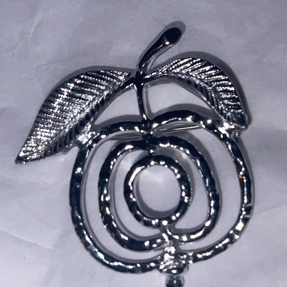 Apple Brochure Pin - Picture 2 of 4